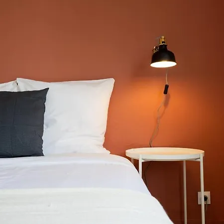 Croise Laroche Equipped Studio! * Марк-ан-Барёль